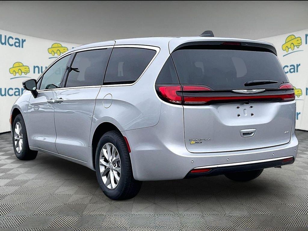 new 2026 Chrysler Pacifica car, priced at $44,722
