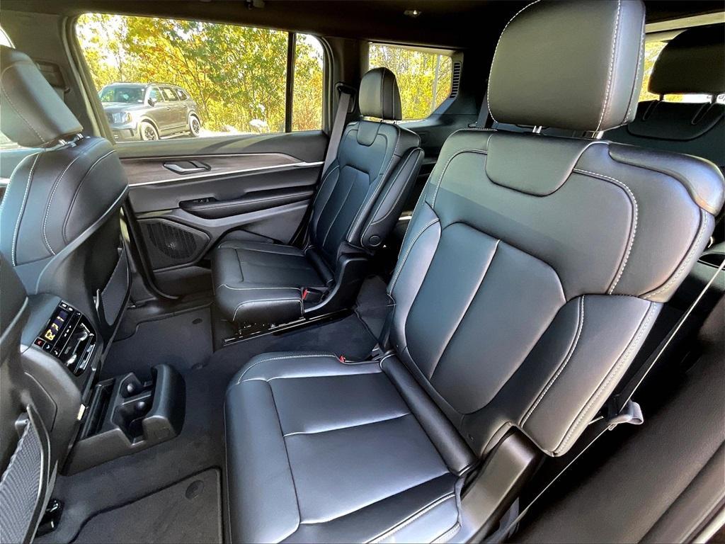 new 2025 Jeep Grand Cherokee L car, priced at $45,239