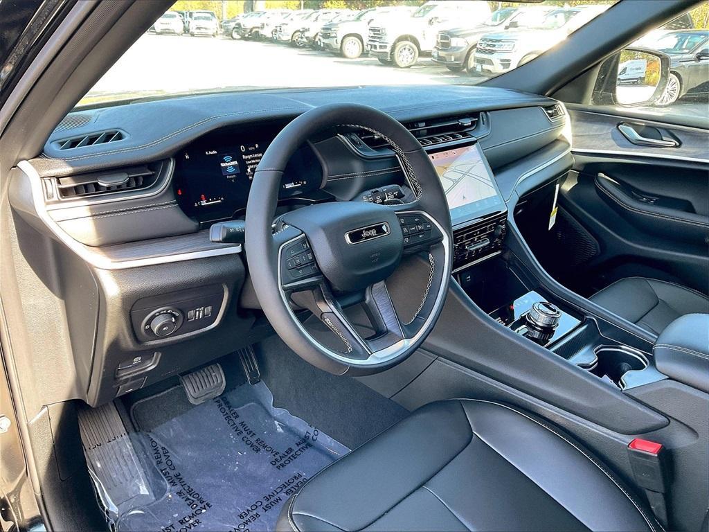 new 2025 Jeep Grand Cherokee L car, priced at $45,239