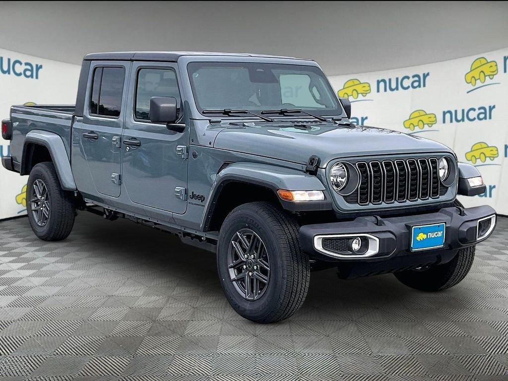 new 2026 Jeep Gladiator car, priced at $44,917