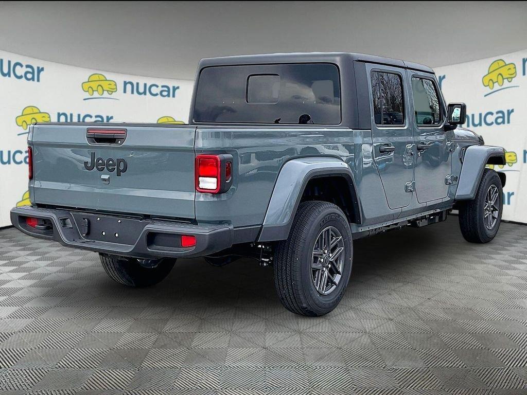 new 2026 Jeep Gladiator car, priced at $44,917