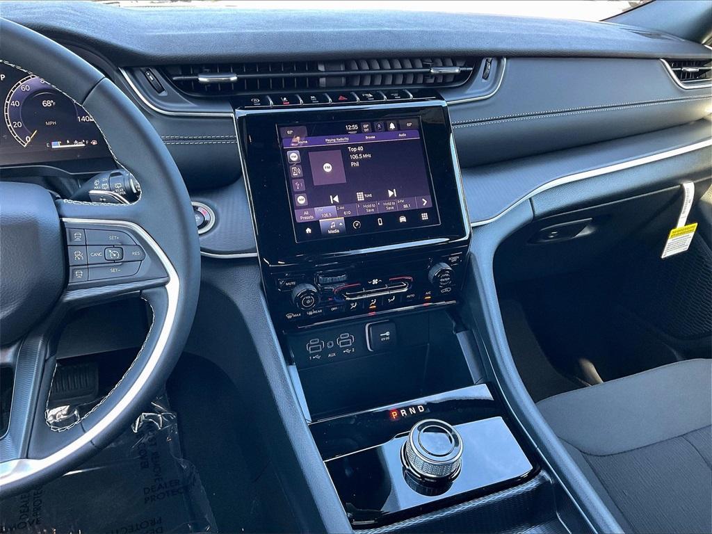 new 2025 Jeep Grand Cherokee L car, priced at $40,586