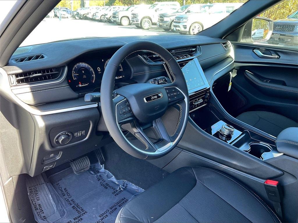 new 2025 Jeep Grand Cherokee L car, priced at $40,586