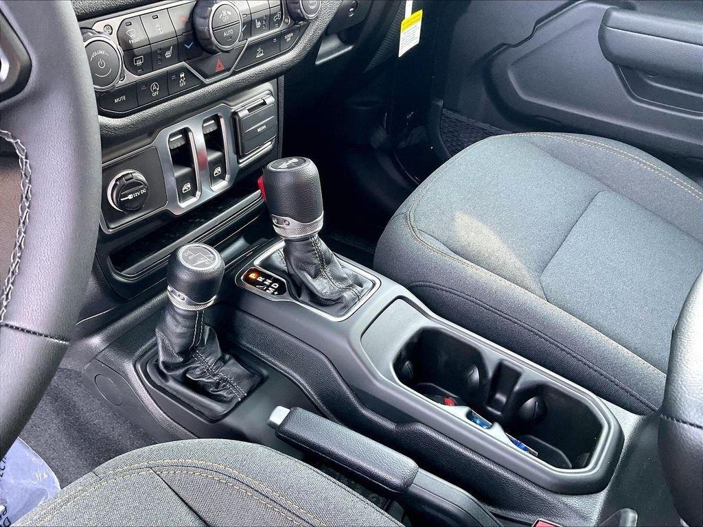 new 2026 Jeep Wrangler car, priced at $44,068