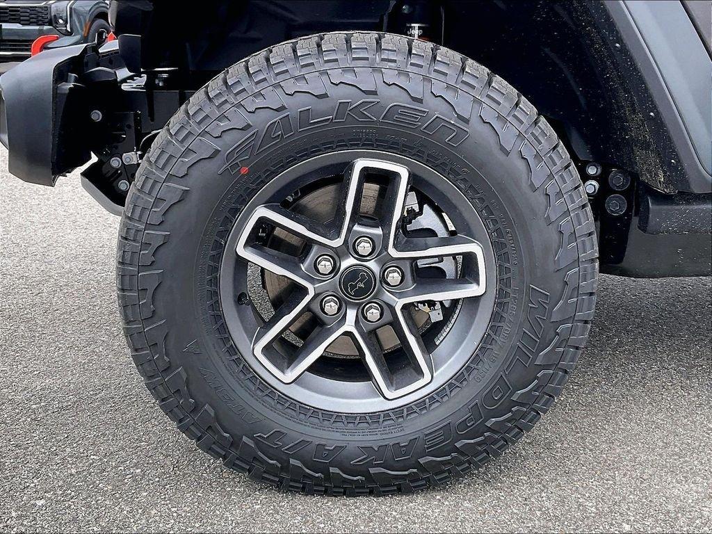 new 2026 Jeep Gladiator car, priced at $47,611