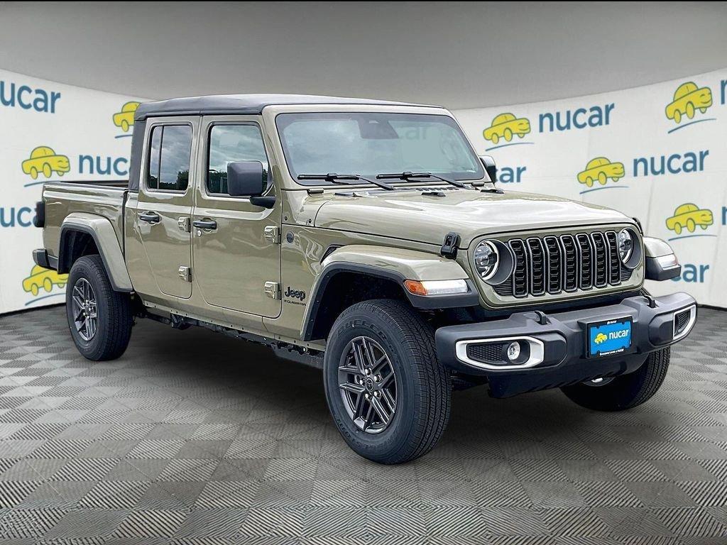 new 2026 Jeep Gladiator car, priced at $41,821