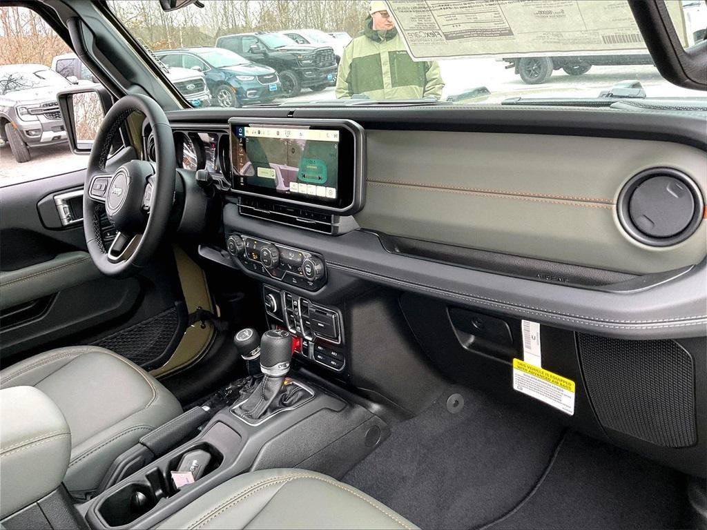 new 2026 Jeep Gladiator car, priced at $55,631