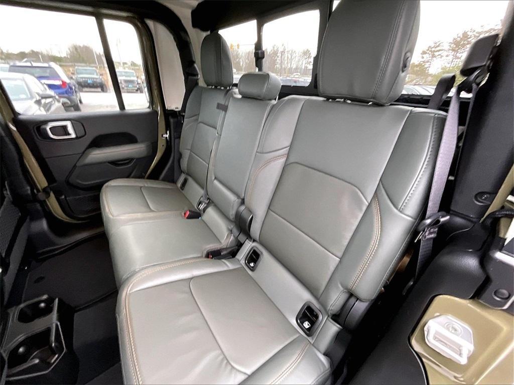 new 2026 Jeep Gladiator car, priced at $55,631