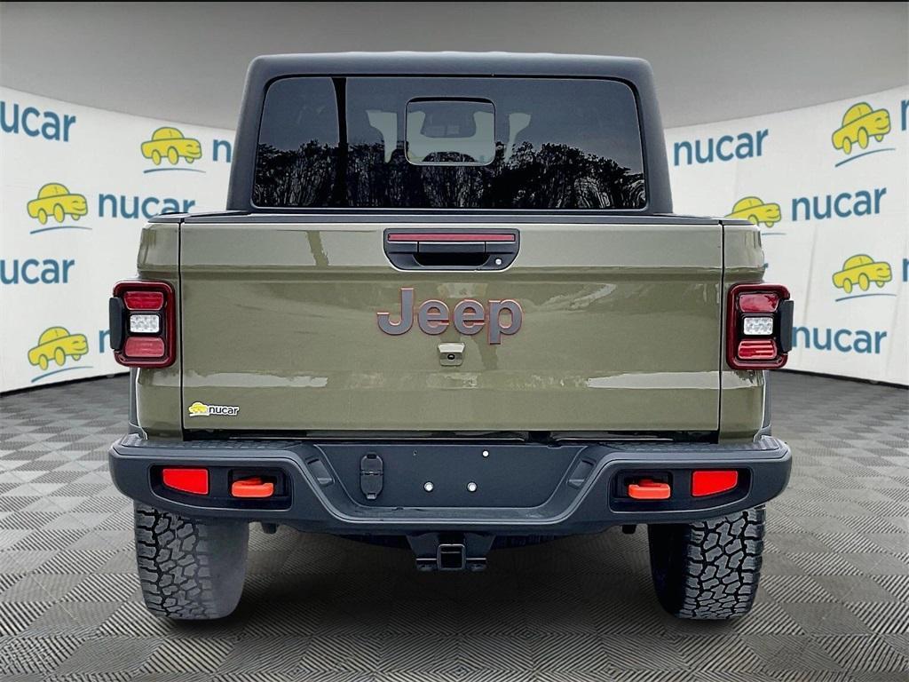 new 2026 Jeep Gladiator car, priced at $55,631