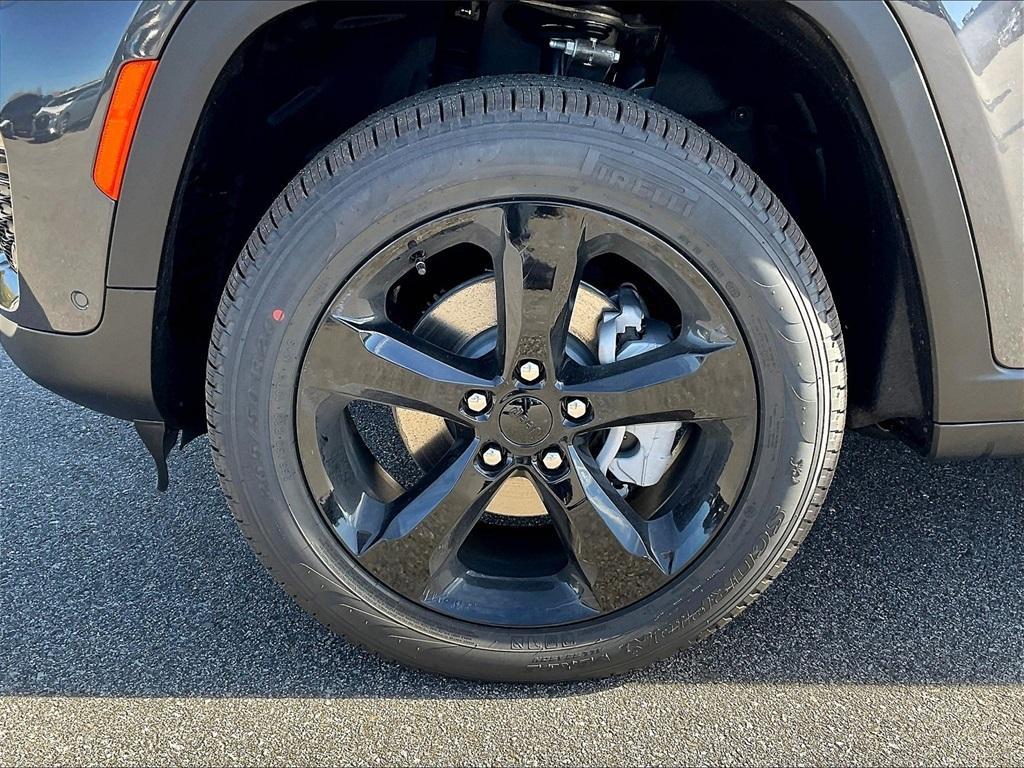 new 2025 Jeep Grand Cherokee car, priced at $46,291