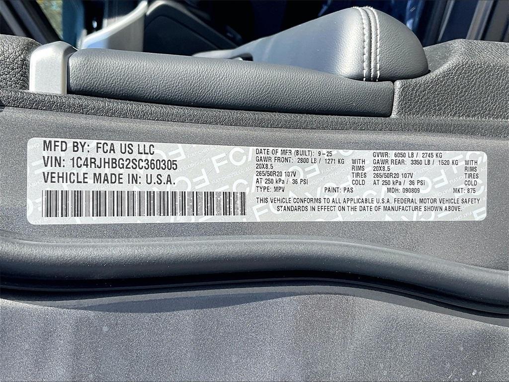 new 2025 Jeep Grand Cherokee car, priced at $46,291