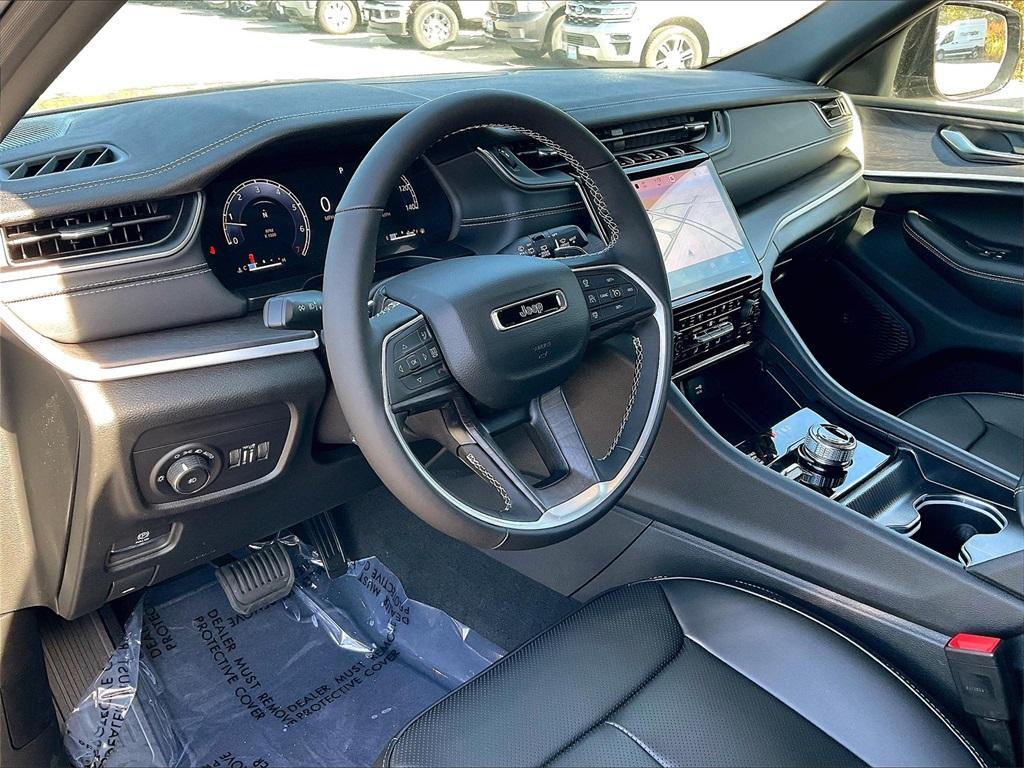 new 2025 Jeep Grand Cherokee car, priced at $46,291