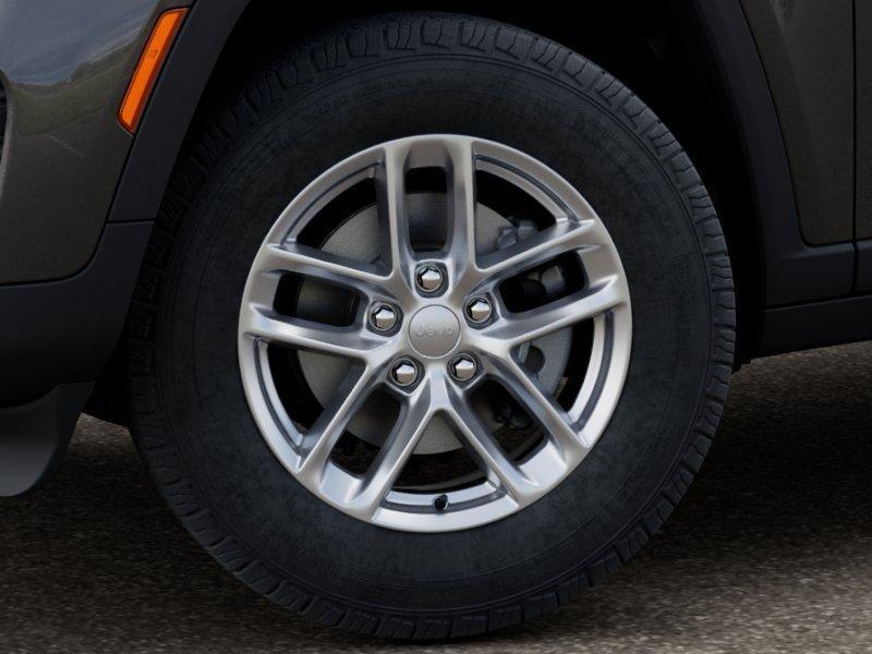 new 2026 Jeep Grand Cherokee car, priced at $42,545