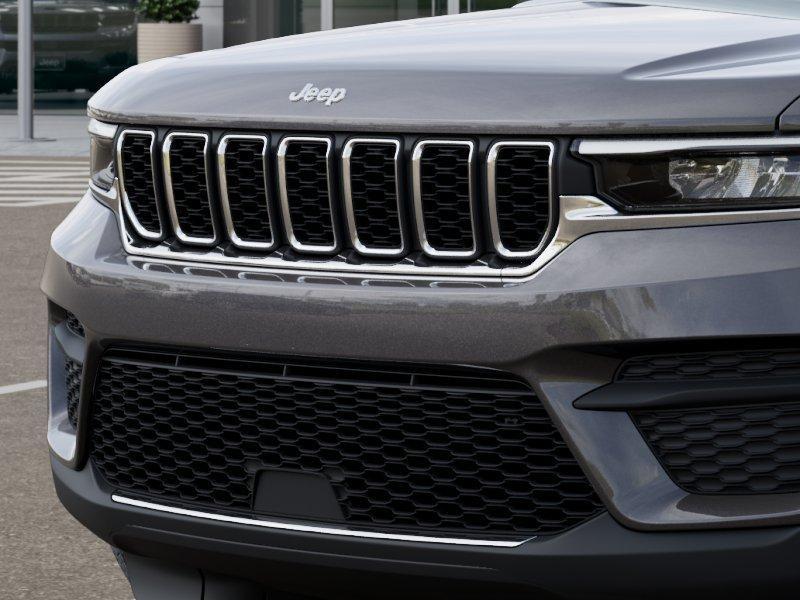 new 2026 Jeep Grand Cherokee car, priced at $40,045