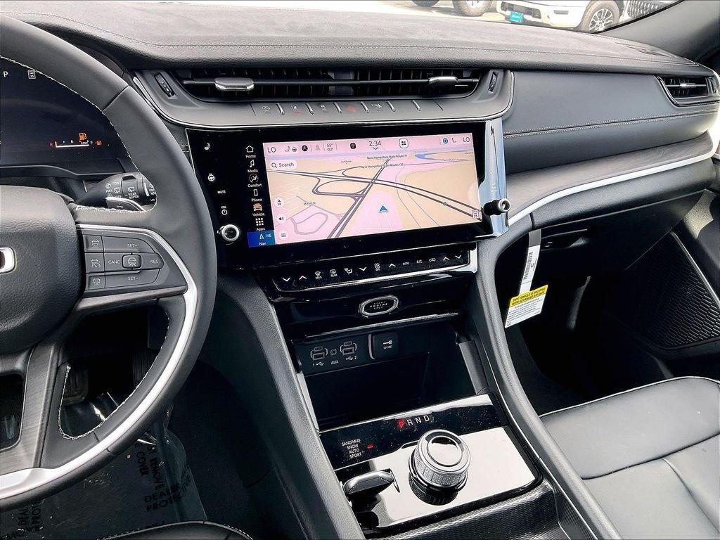 new 2026 Jeep Grand Cherokee car, priced at $46,094