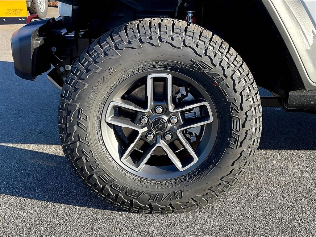 new 2026 Jeep Gladiator car, priced at $55,113