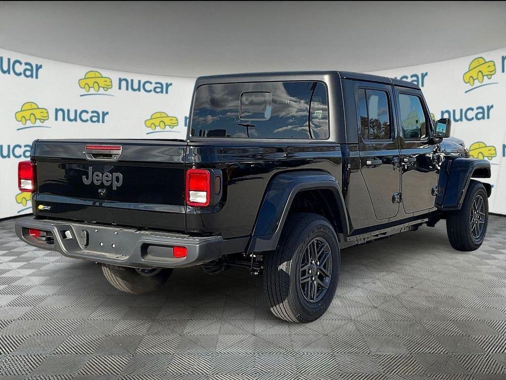 new 2026 Jeep Gladiator car, priced at $44,716