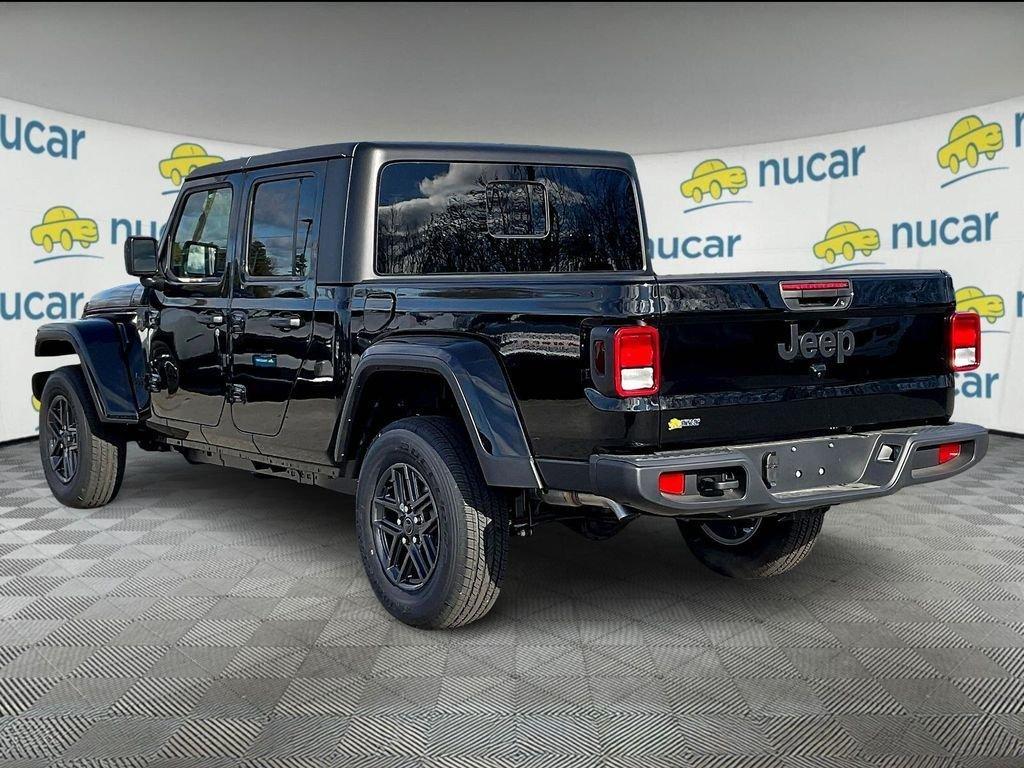 new 2026 Jeep Gladiator car, priced at $44,716