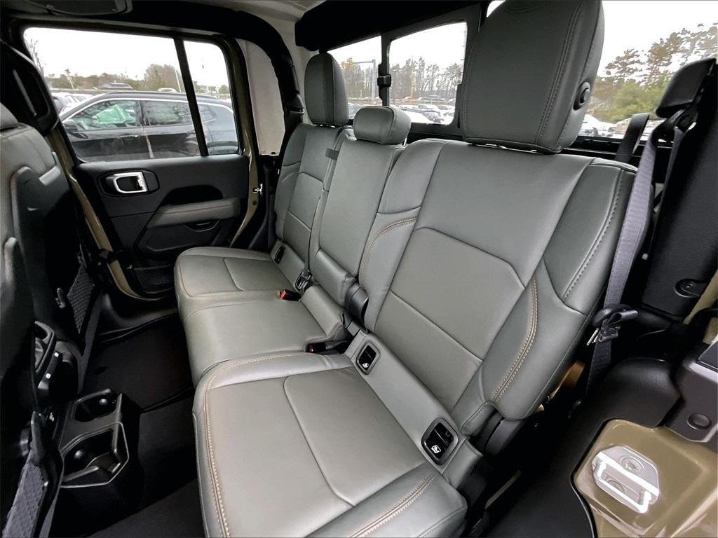 new 2026 Jeep Gladiator car, priced at $54,591