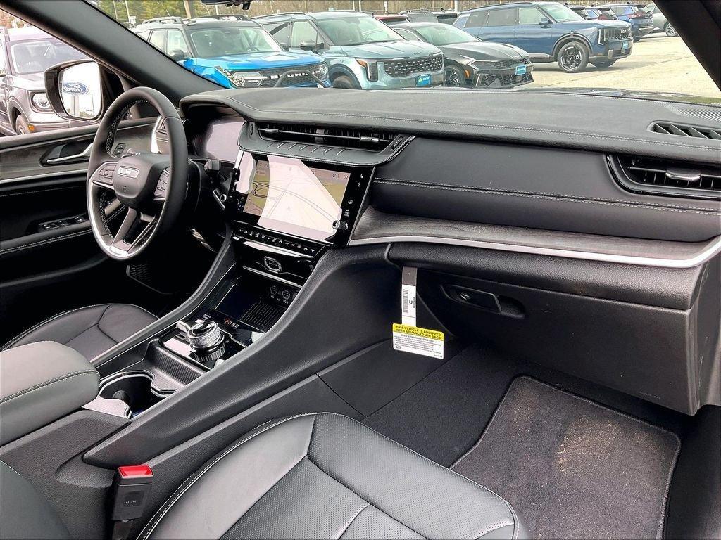 new 2026 Jeep Grand Cherokee car, priced at $49,378