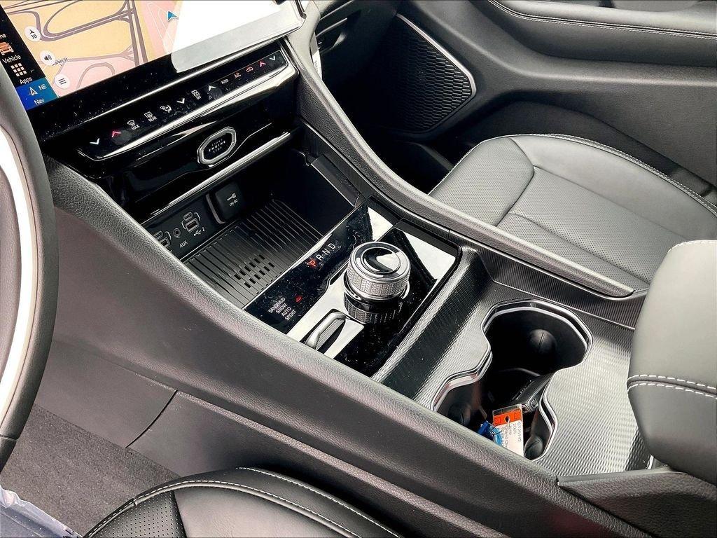 new 2026 Jeep Grand Cherokee car, priced at $49,378