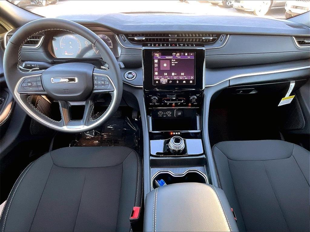 new 2025 Jeep Grand Cherokee L car, priced at $41,104