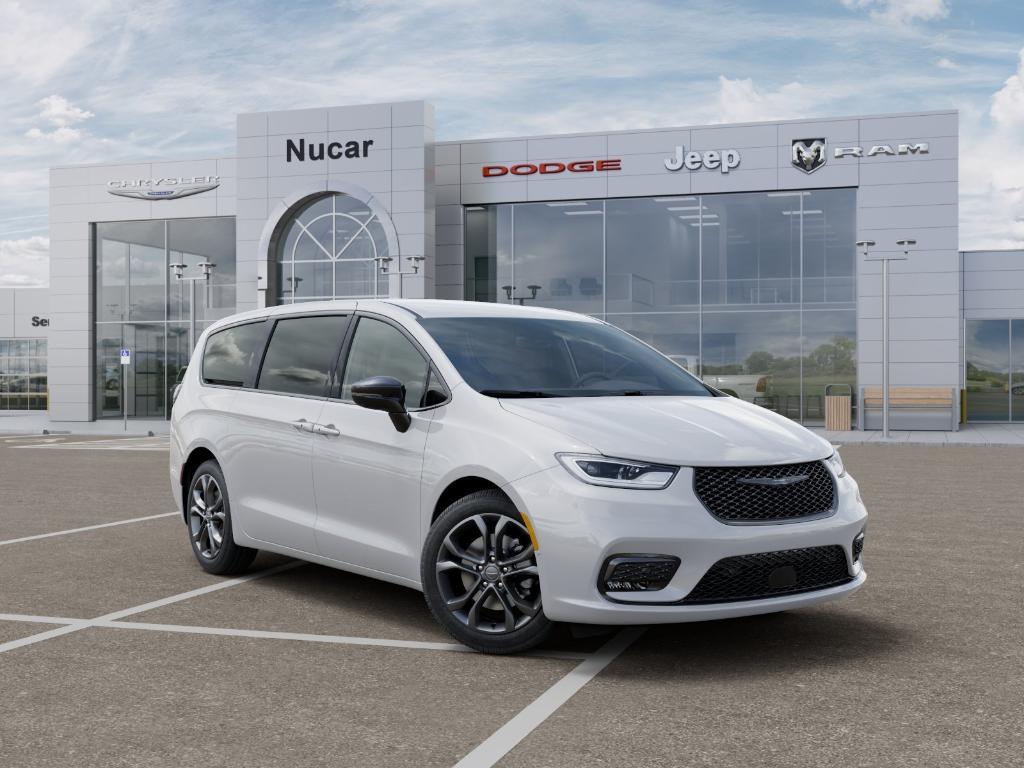 new 2026 Chrysler Pacifica car, priced at $45,549