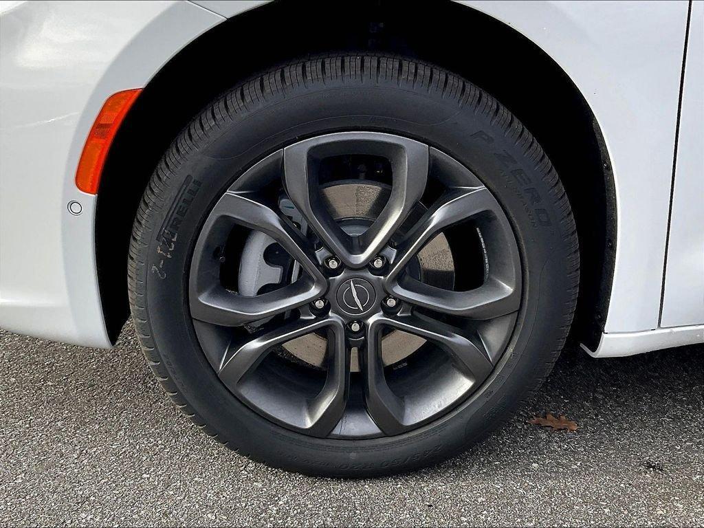 new 2026 Chrysler Pacifica car, priced at $45,549