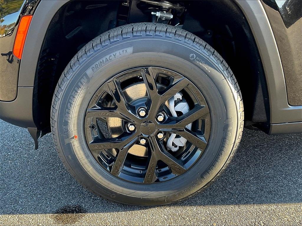 new 2025 Jeep Grand Cherokee car, priced at $41,460