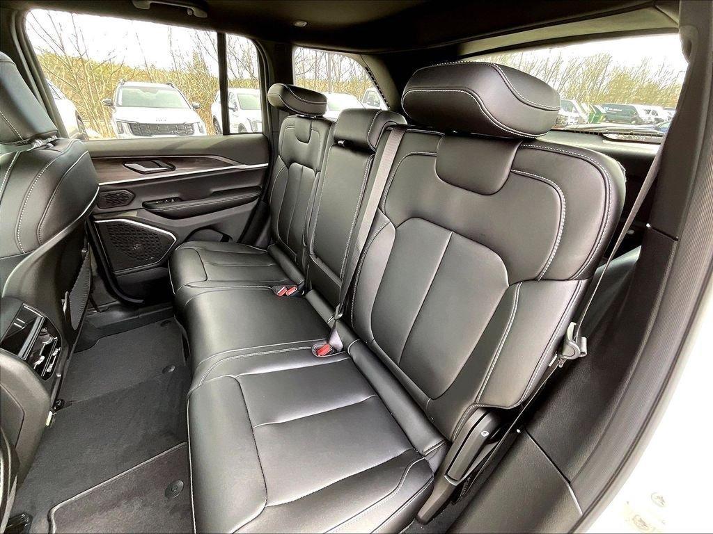 new 2026 Jeep Grand Cherokee car, priced at $46,446