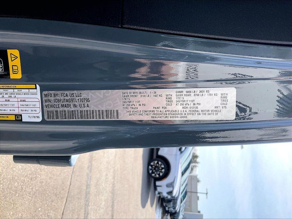 new 2026 Jeep Gladiator car, priced at $43,071