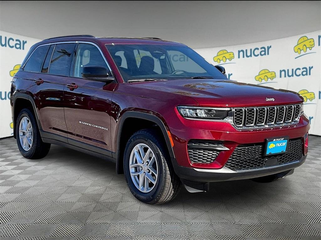 new 2025 Jeep Grand Cherokee car, priced at $40,470