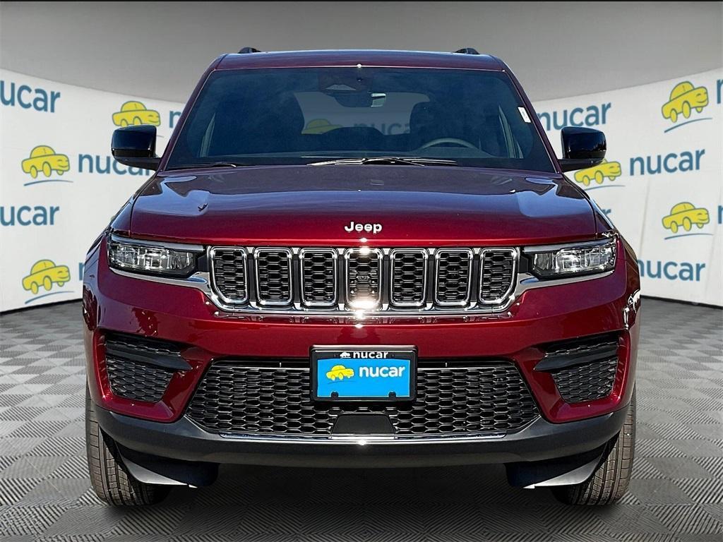 new 2025 Jeep Grand Cherokee car, priced at $40,470