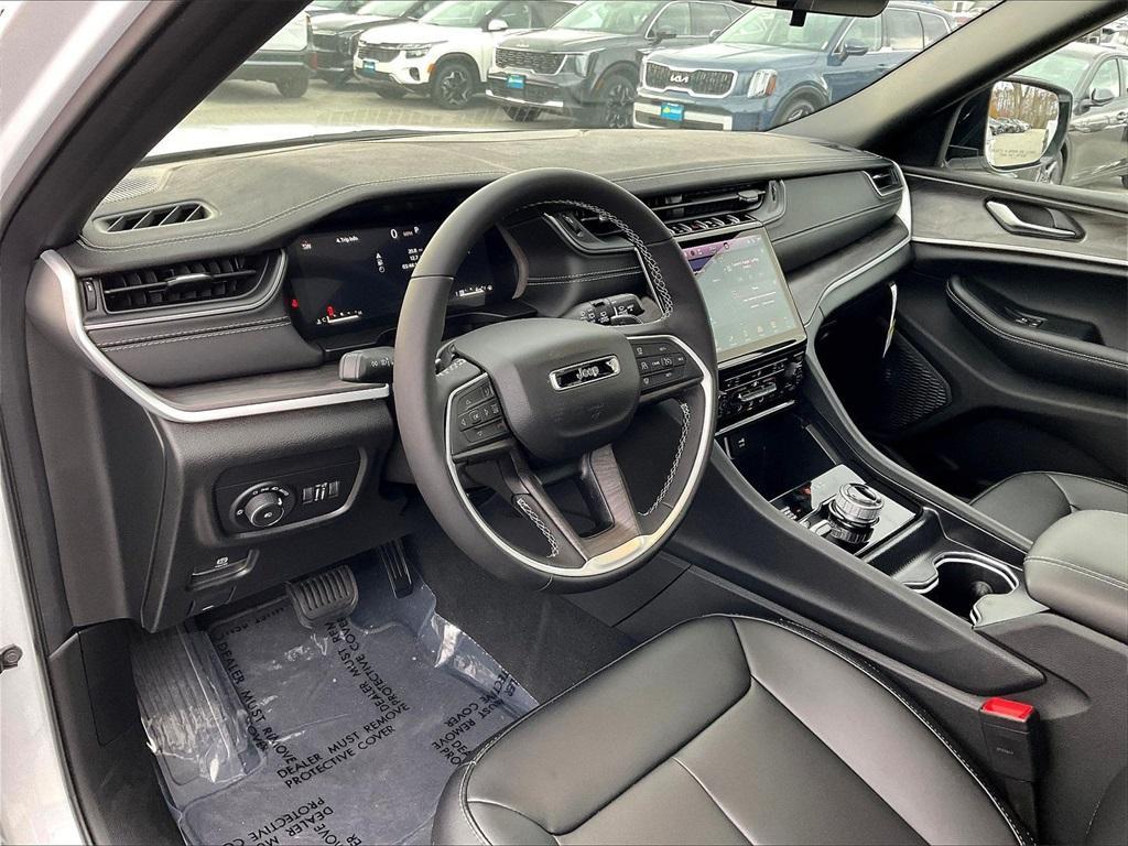 new 2025 Jeep Grand Cherokee L car, priced at $49,490