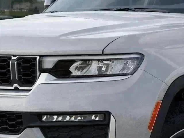 new 2026 Jeep Grand Cherokee car, priced at $50,279