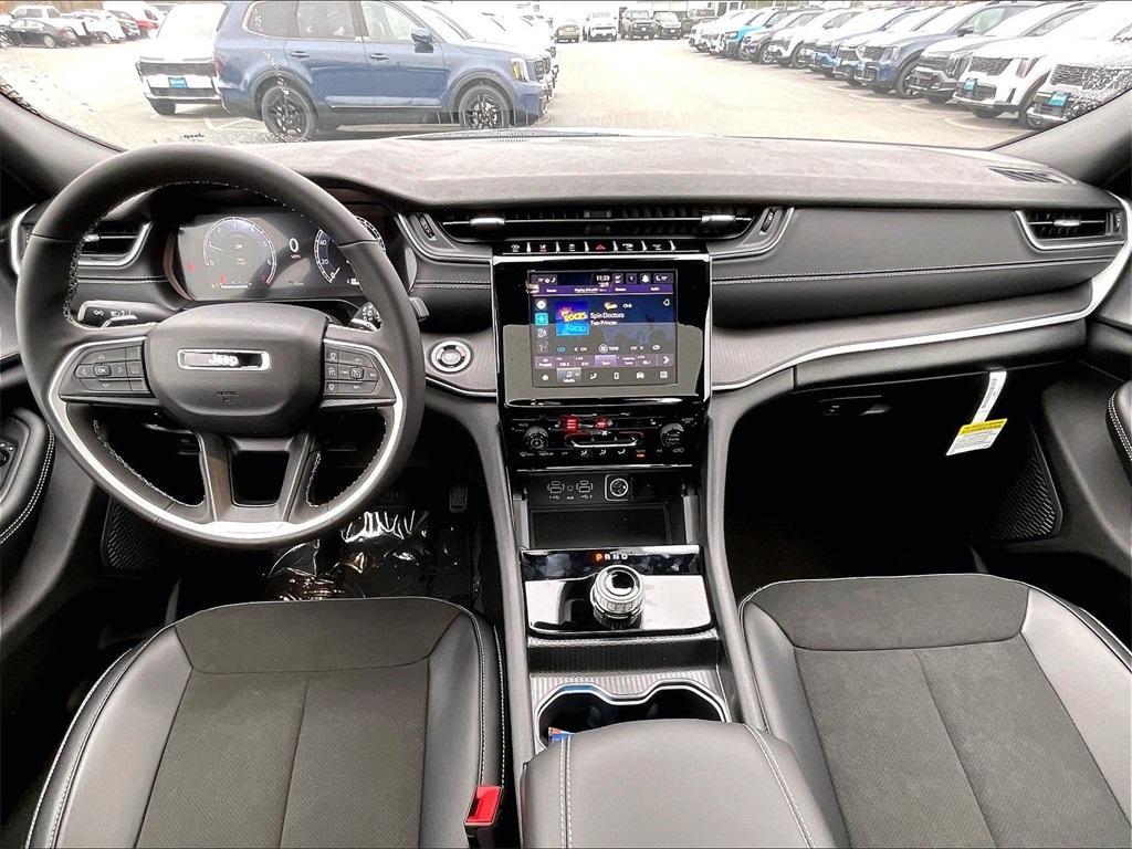 new 2025 Jeep Grand Cherokee L car, priced at $44,226