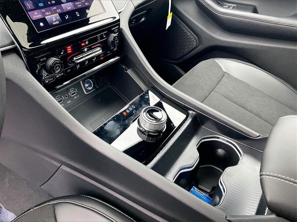 new 2025 Jeep Grand Cherokee L car, priced at $44,226