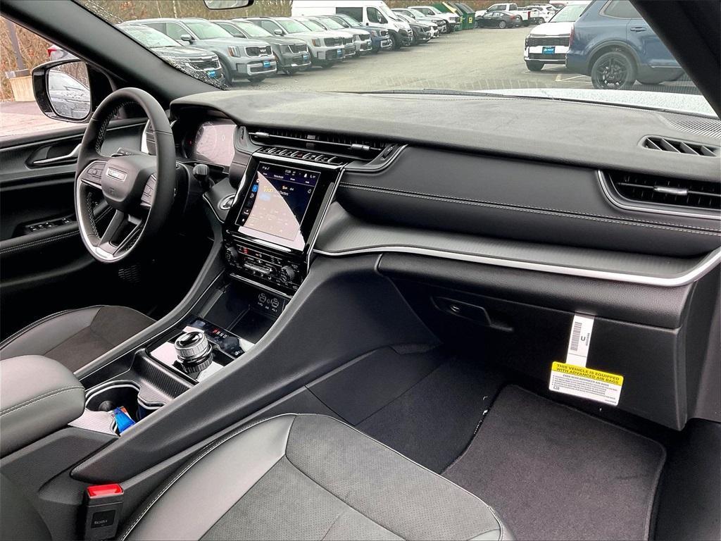 new 2025 Jeep Grand Cherokee L car, priced at $44,226