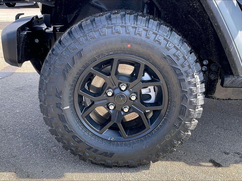 new 2026 Jeep Wrangler car, priced at $48,453