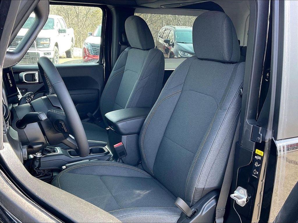new 2026 Jeep Wrangler car, priced at $48,453