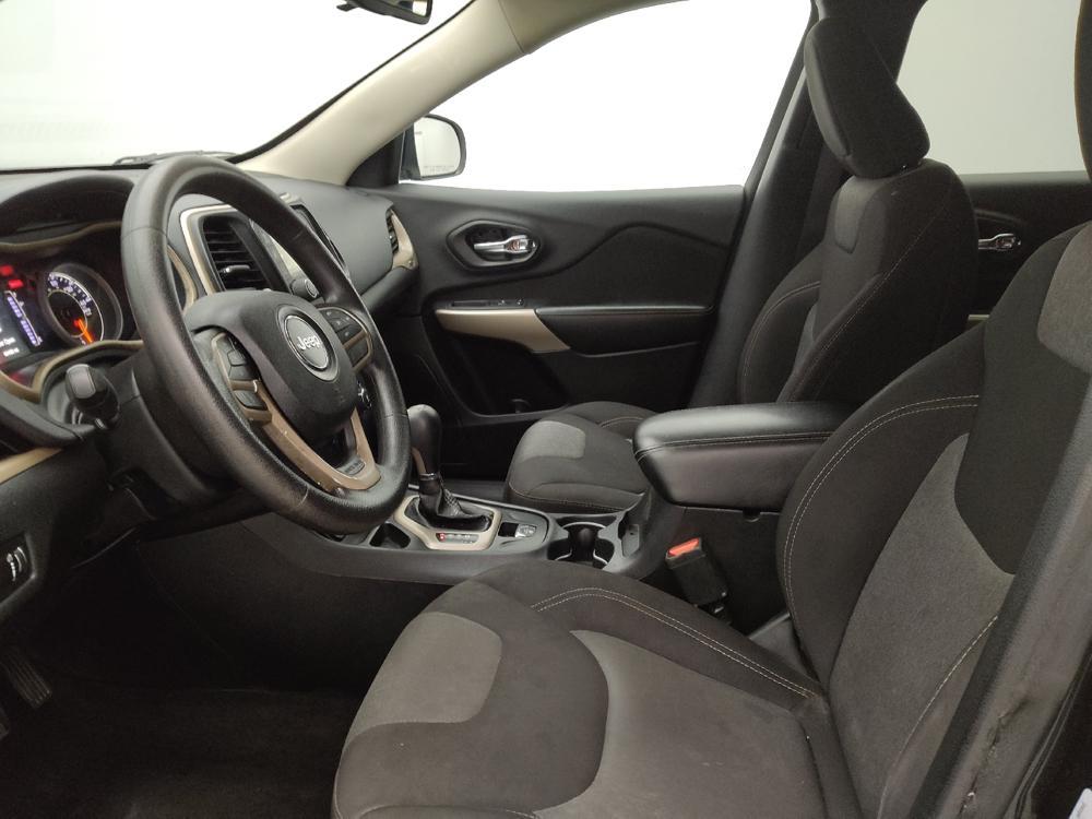 used 2018 Jeep Cherokee car, priced at $16,695