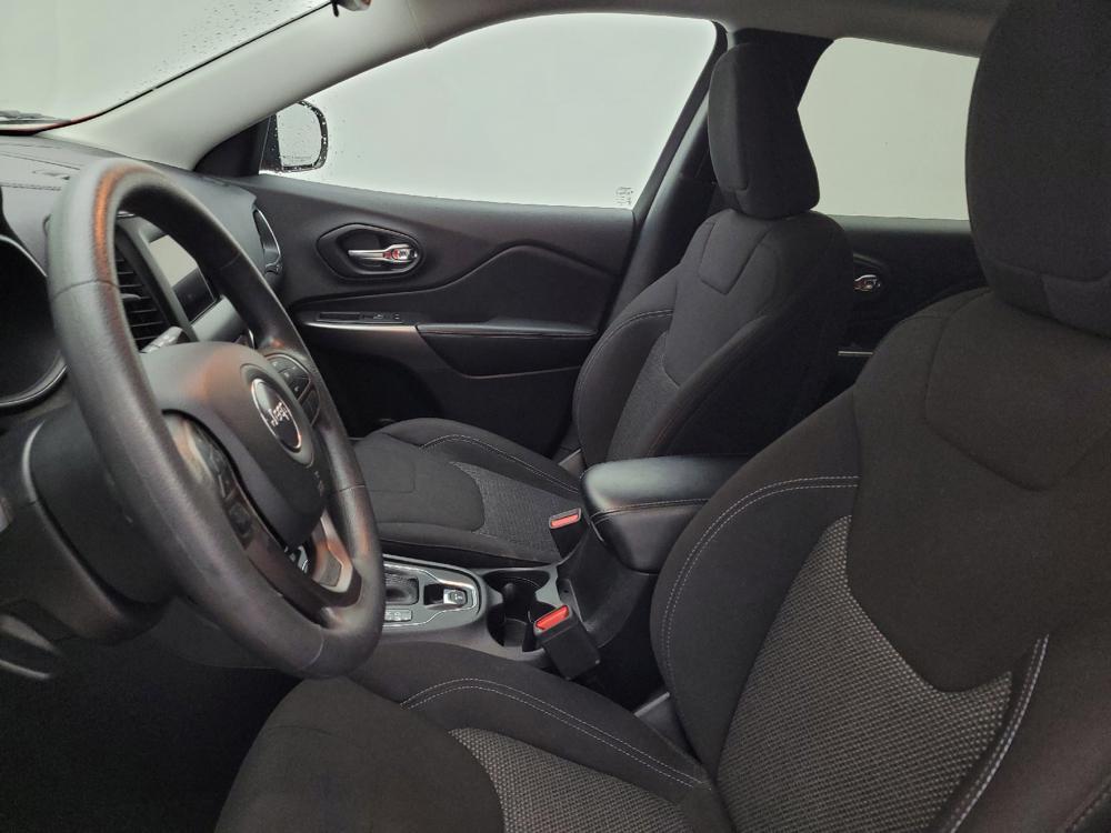 used 2021 Jeep Cherokee car, priced at $18,295