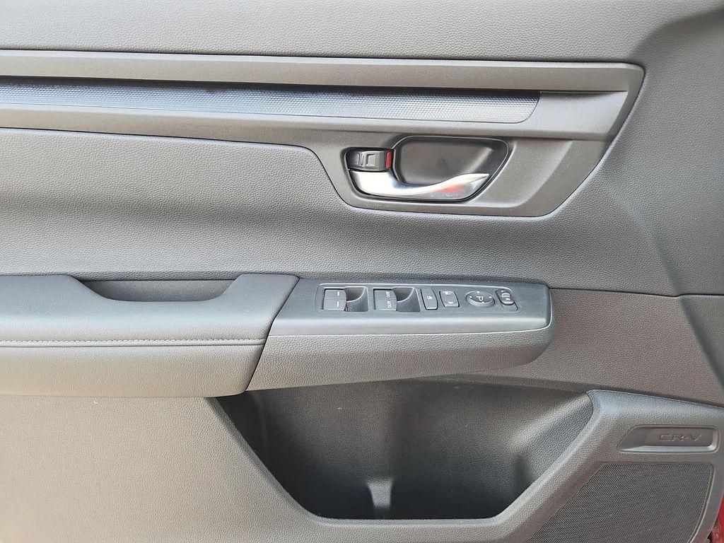 used 2025 Honda CR-V car, priced at $32,395