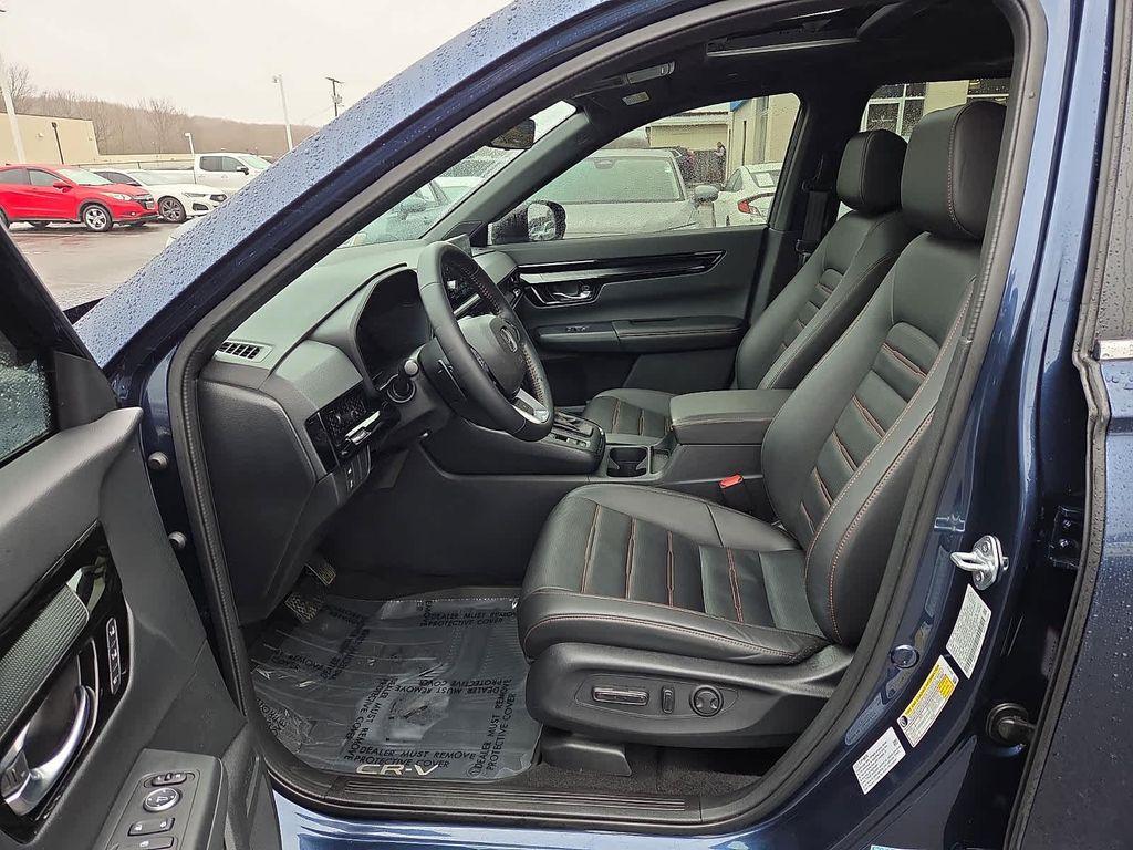 used 2025 Honda CR-V Hybrid car, priced at $35,499