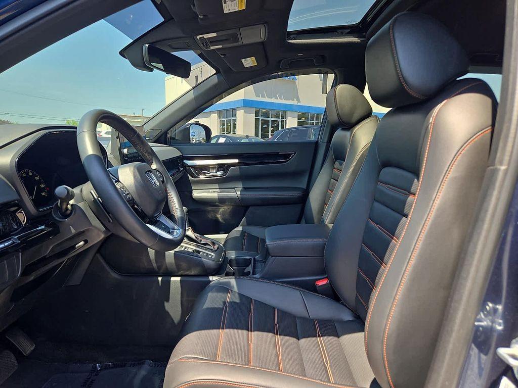 used 2025 Honda CR-V Hybrid car, priced at $38,495
