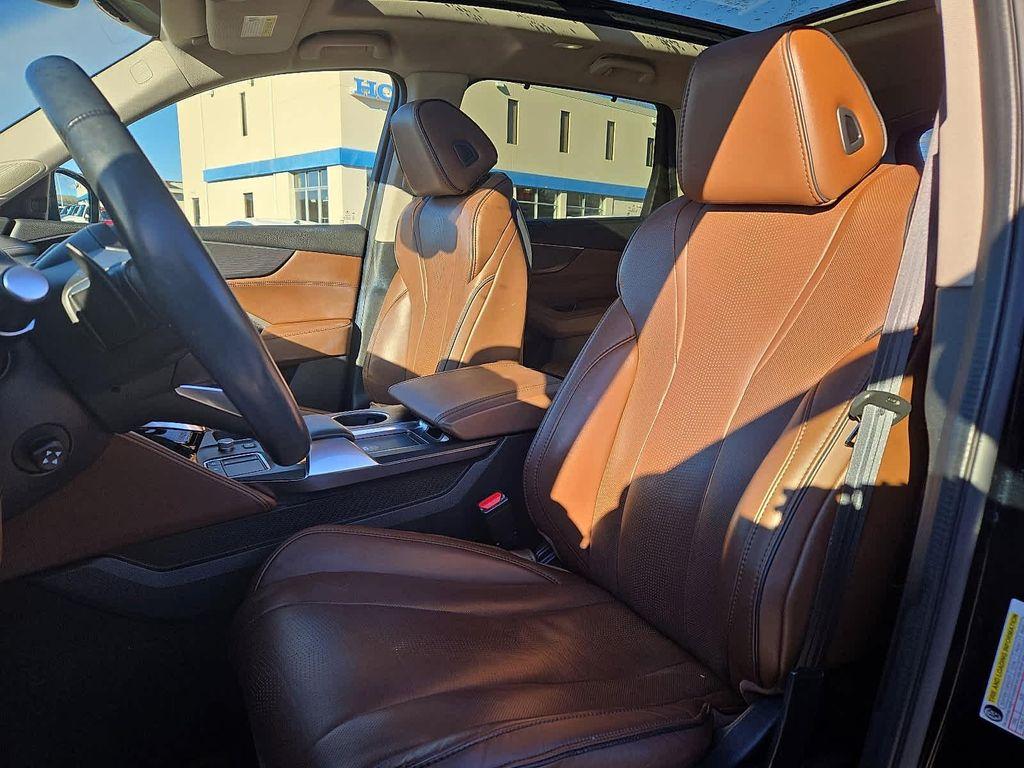 used 2022 Acura MDX car, priced at $40,781