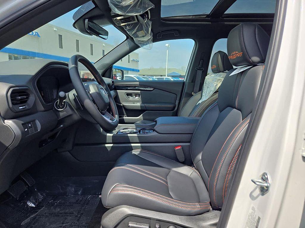 new 2026 Honda Pilot car, priced at $53,095