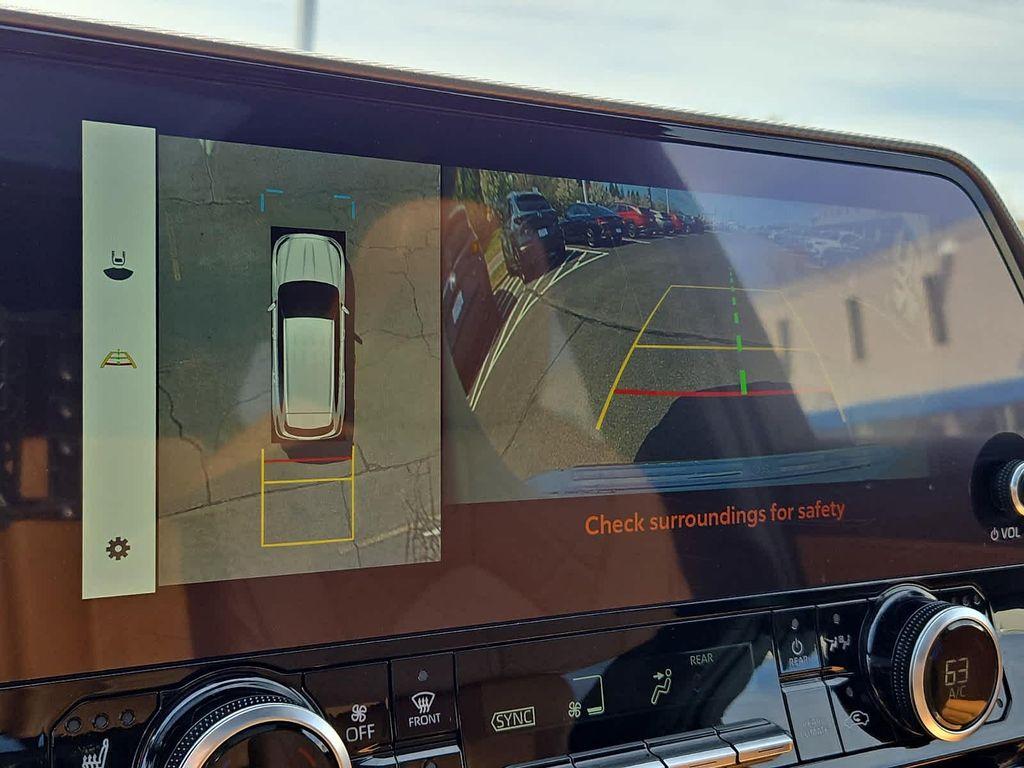 used 2023 Toyota Highlander car, priced at $44,887