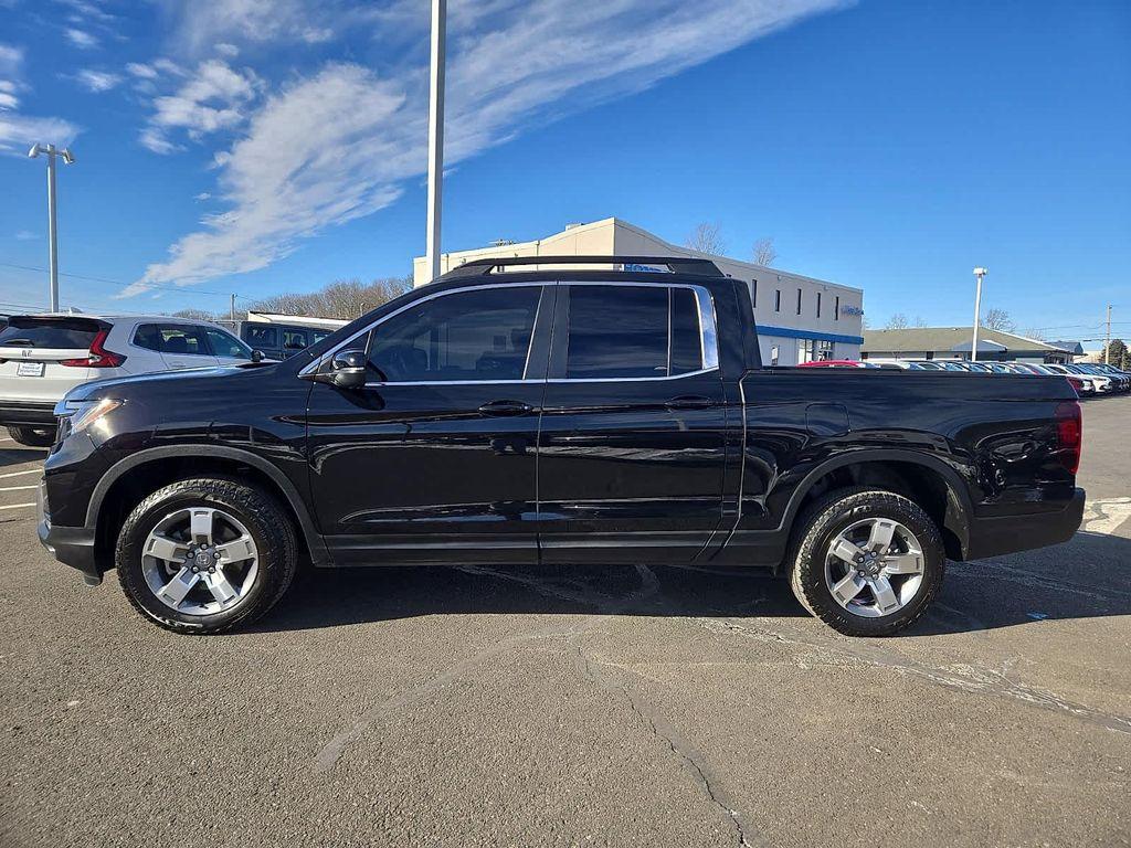 used 2025 Honda Ridgeline car, priced at $37,199
