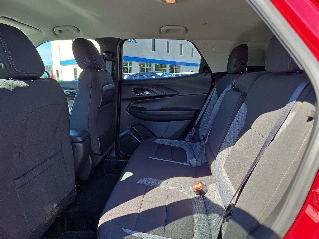 used 2025 Chevrolet TrailBlazer car, priced at $23,974